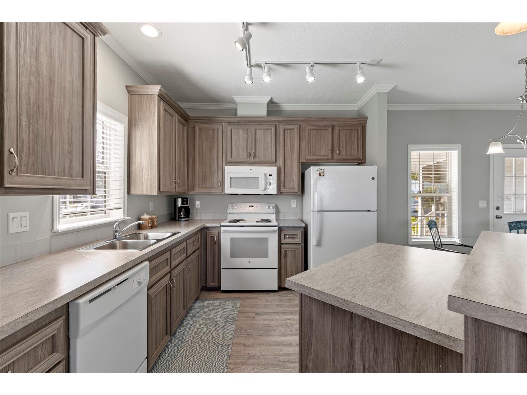 4104 11th Street E Ellenton FL 34222 A4679004 image2
