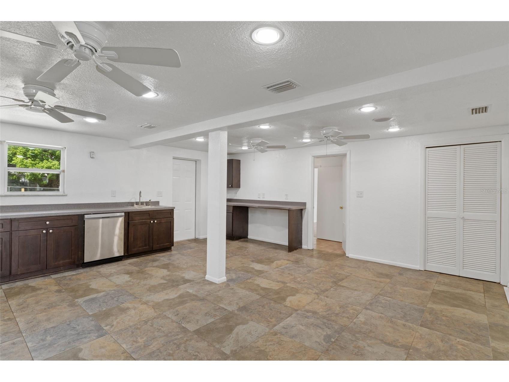 4104 Arrowhead Avenue Spring Hill FL 34606 W7886362 image9