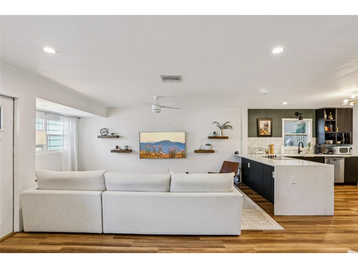 4104 N Seminole Avenue Tampa FL 33603 TB8449256 image7