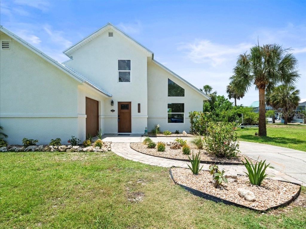 4104 Pine Dale Court Hernando Beach FL 34607 W7876243 image1