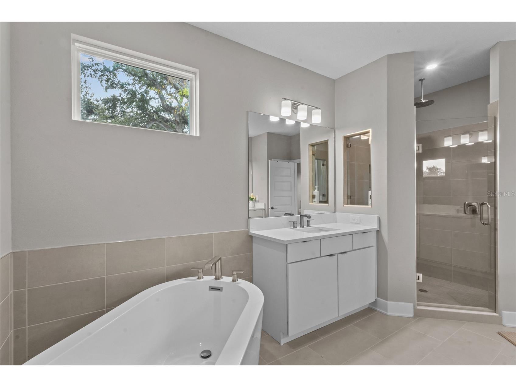 4104 W Cleveland Street Tampa FL 33609 TB8465135 image32