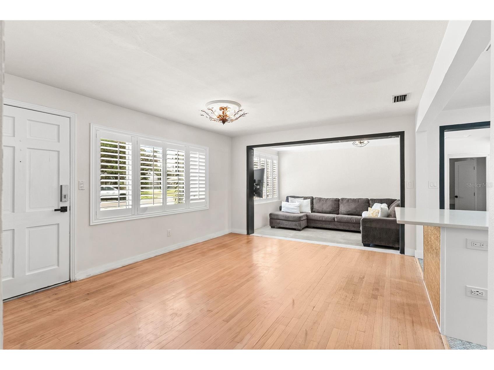 4104 W Knights Avenue Tampa FL 33611 TB8514301 image5