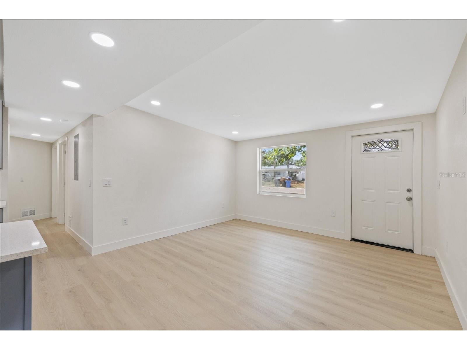 4104 W Montgomery Terrace Tampa FL 33616 TB8522249 image3