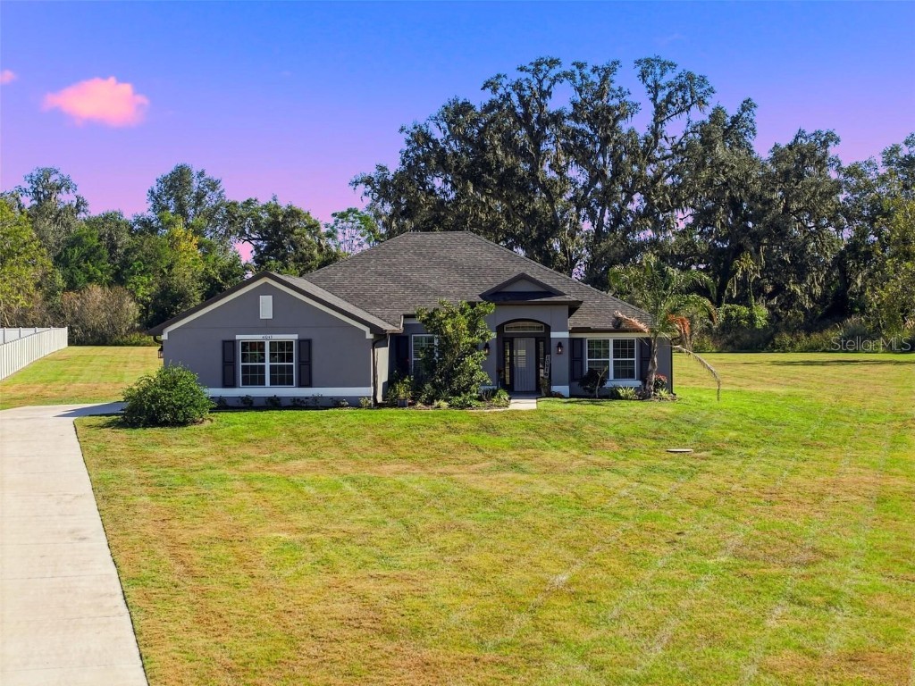 41043 Stanton Hall Dade City FL 33525 TB8448478 image1