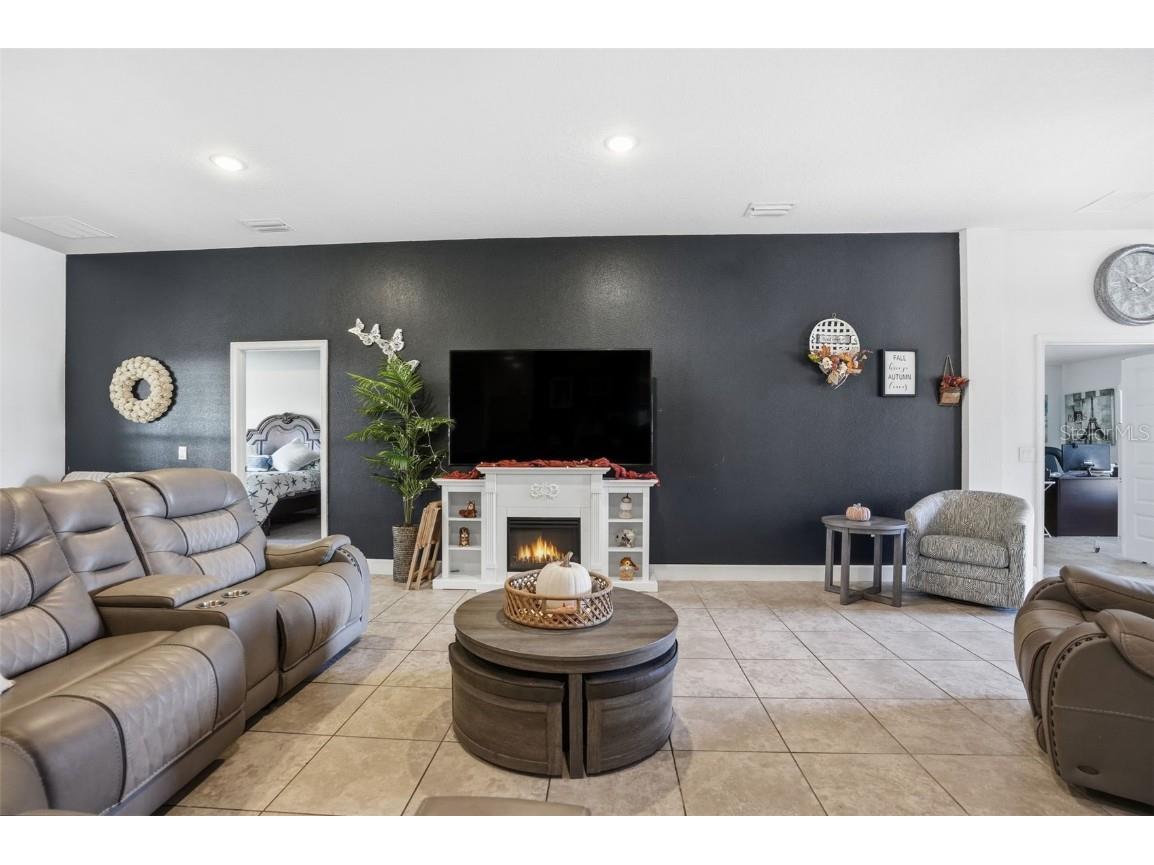 41043 Stanton Hall Dade City FL 33525 TB8448478 image17