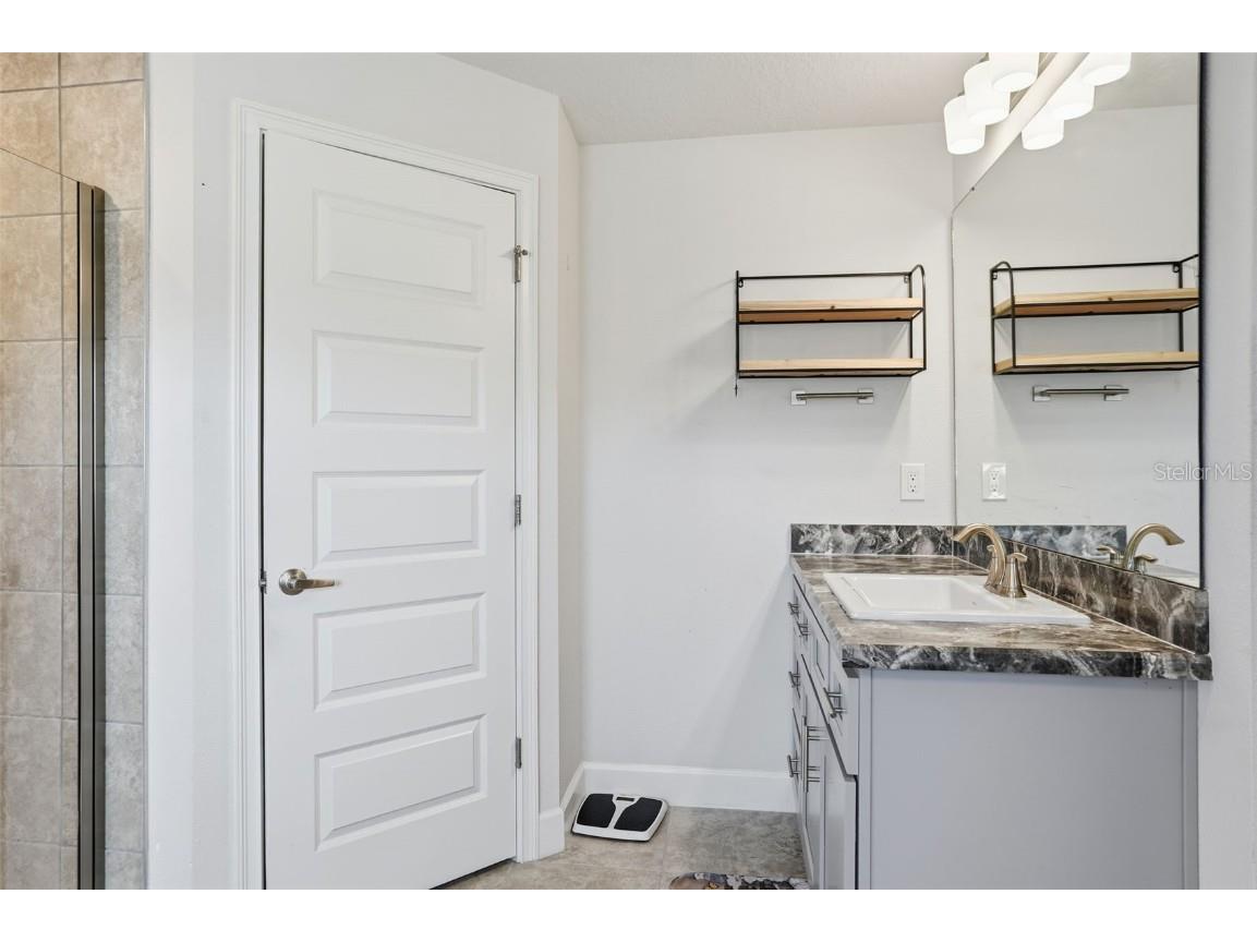 41043 Stanton Hall Dade City FL 33525 TB8448478 image20