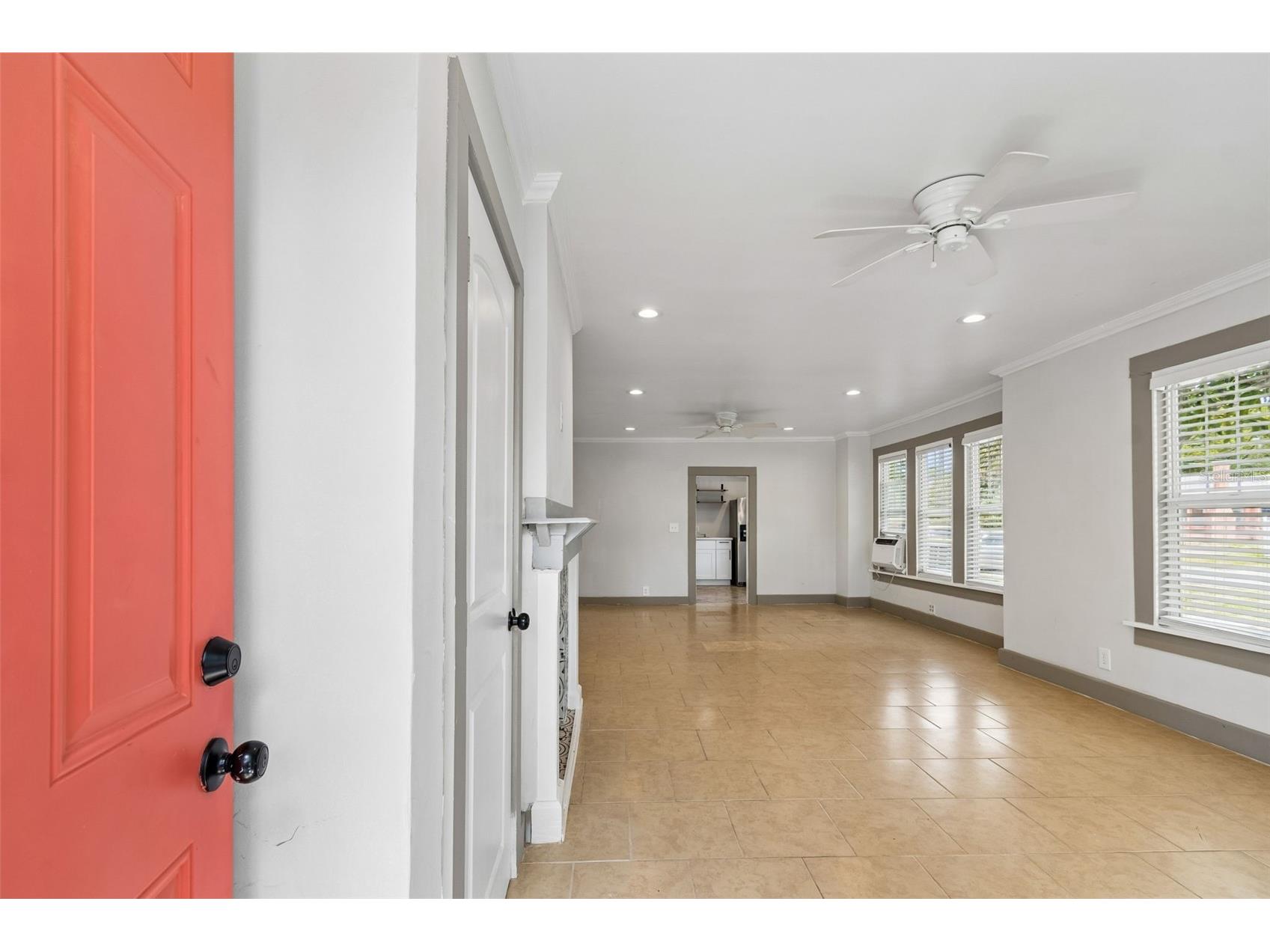 4105 18th Avenue S Saint Petersburg FL 33711 TB8501353 image20