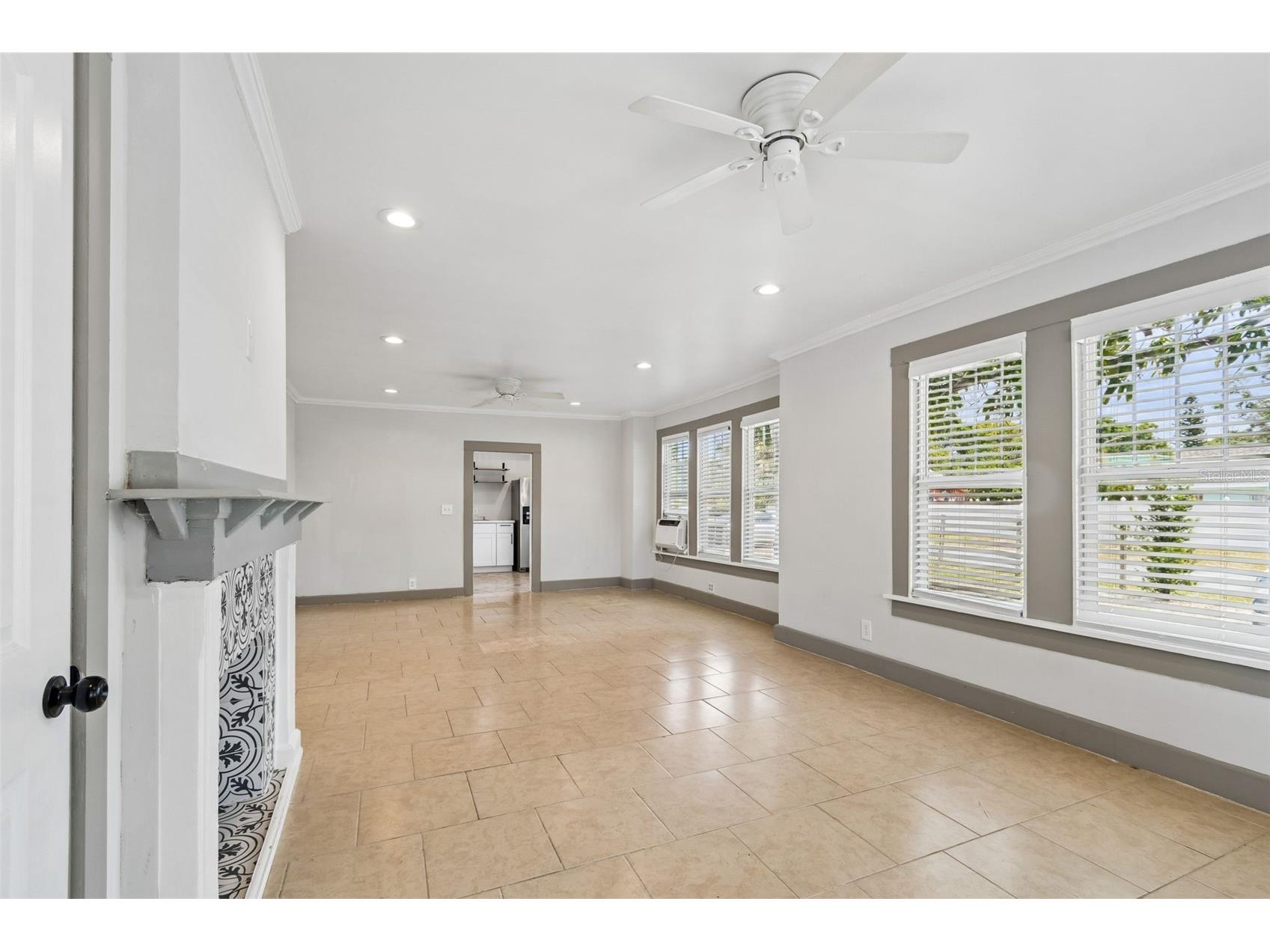 4105 18th Avenue S Saint Petersburg FL 33711 TB8501353 image21