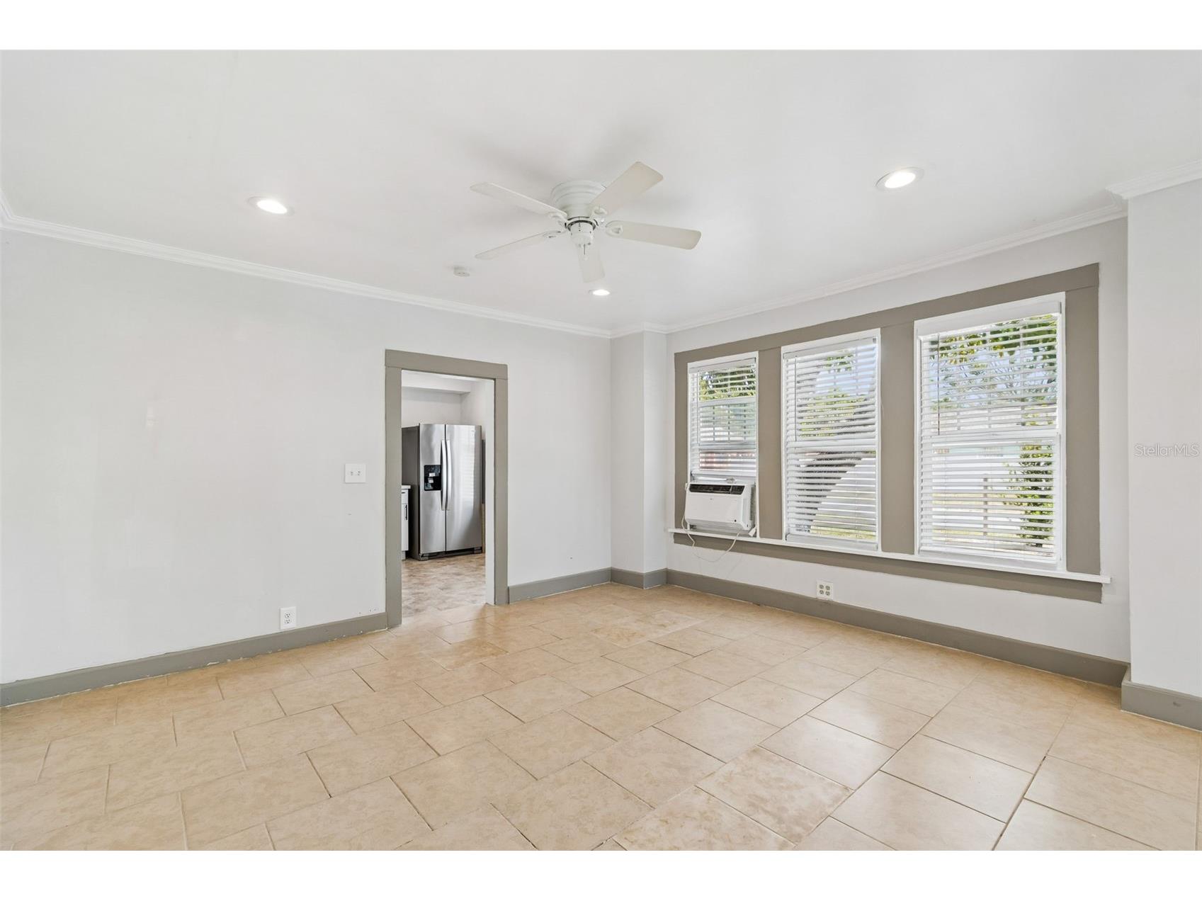 4105 18th Avenue S Saint Petersburg FL 33711 TB8501353 image32