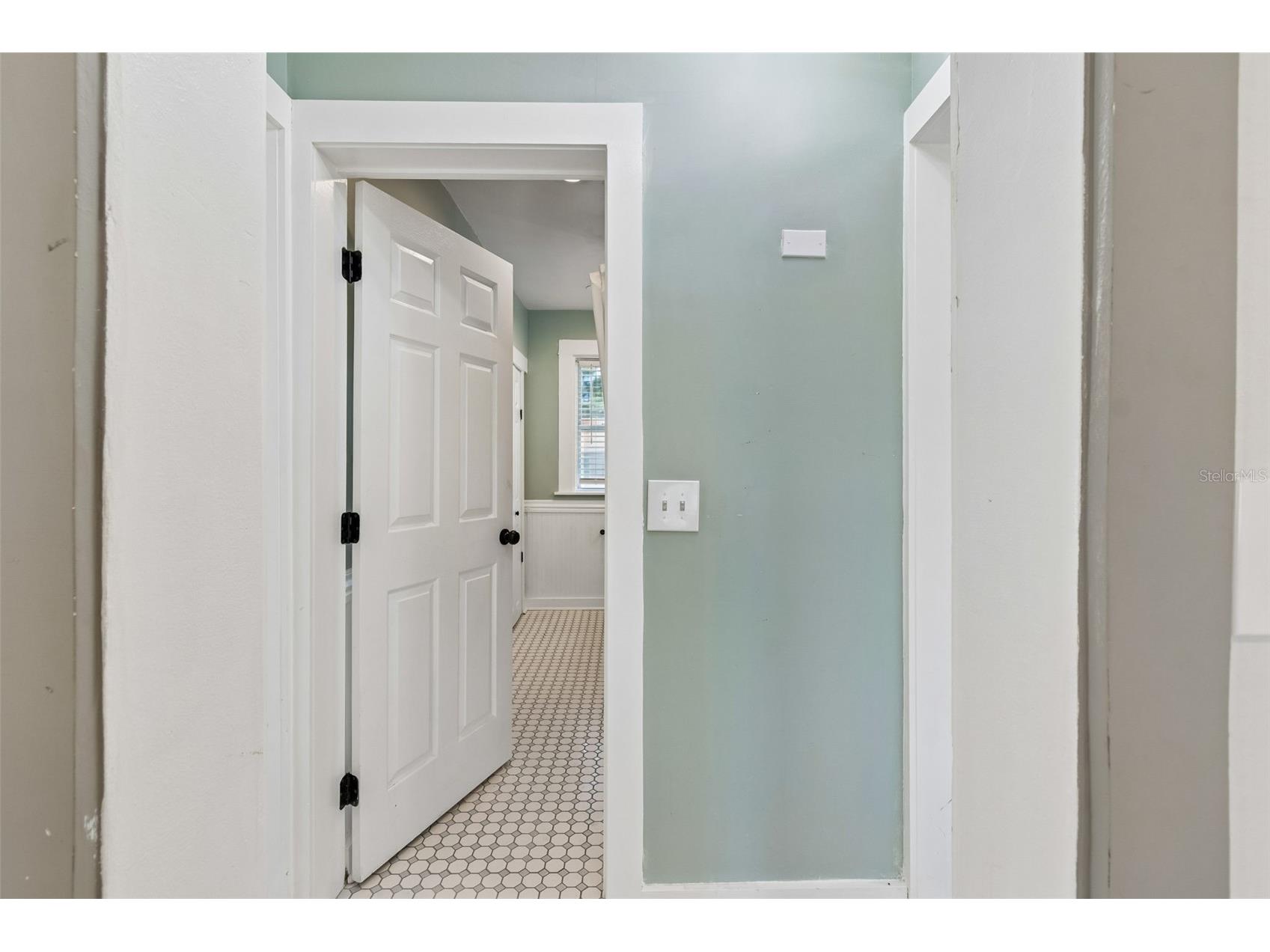 4105 18th Avenue S Saint Petersburg FL 33711 TB8501353 image38
