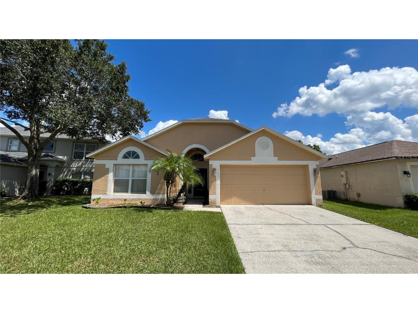 4105 Mendenwood Lane Orlando FL 32826 O6141004 image1