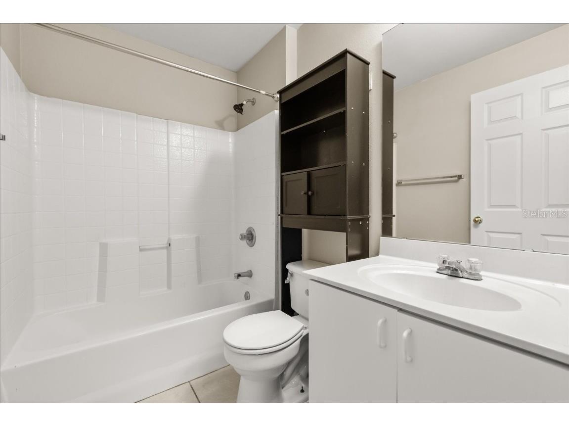 4105 Mendenwood Lane Orlando FL 32826 OM710601 image16