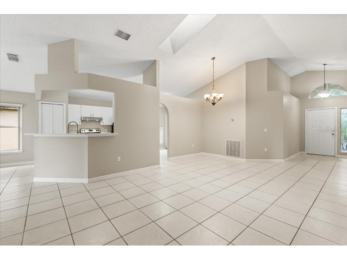 4105 Mendenwood Lane Orlando FL 32826 OM710601 image4