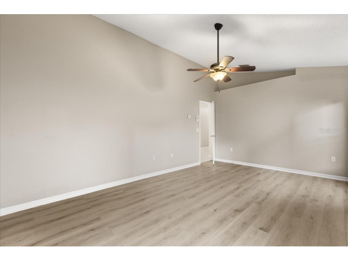 4105 Mendenwood Lane Orlando FL 32826 OM710601 image7