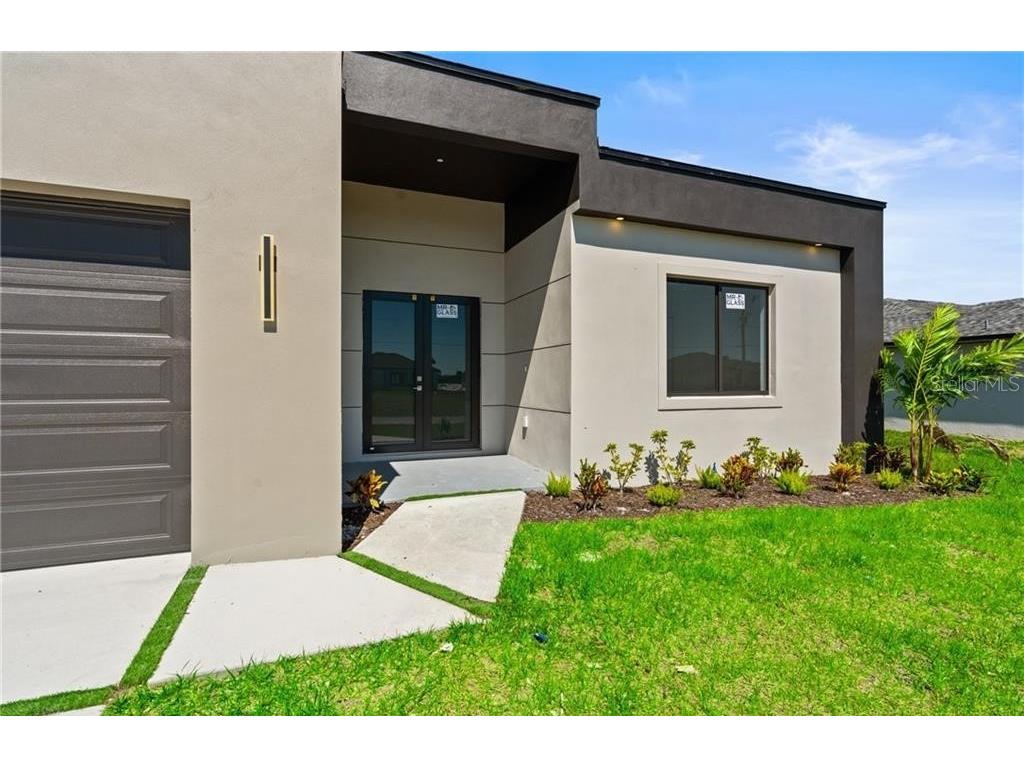4105 NW 38th Terrace Cape Coral FL 33993 O6405483 image2