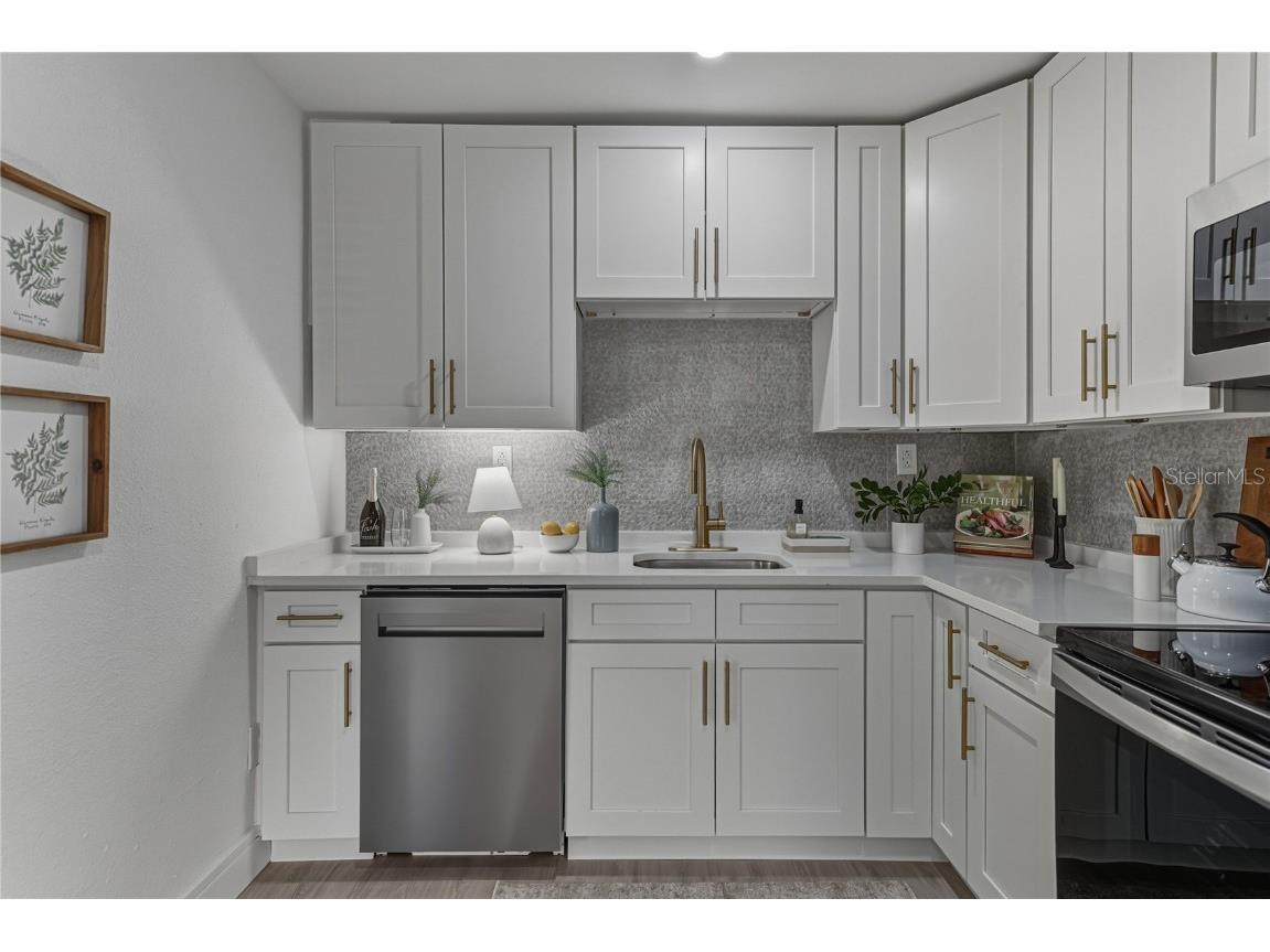 4105 W Bay Villa Avenue Tampa FL 33611 TB8459133 image12