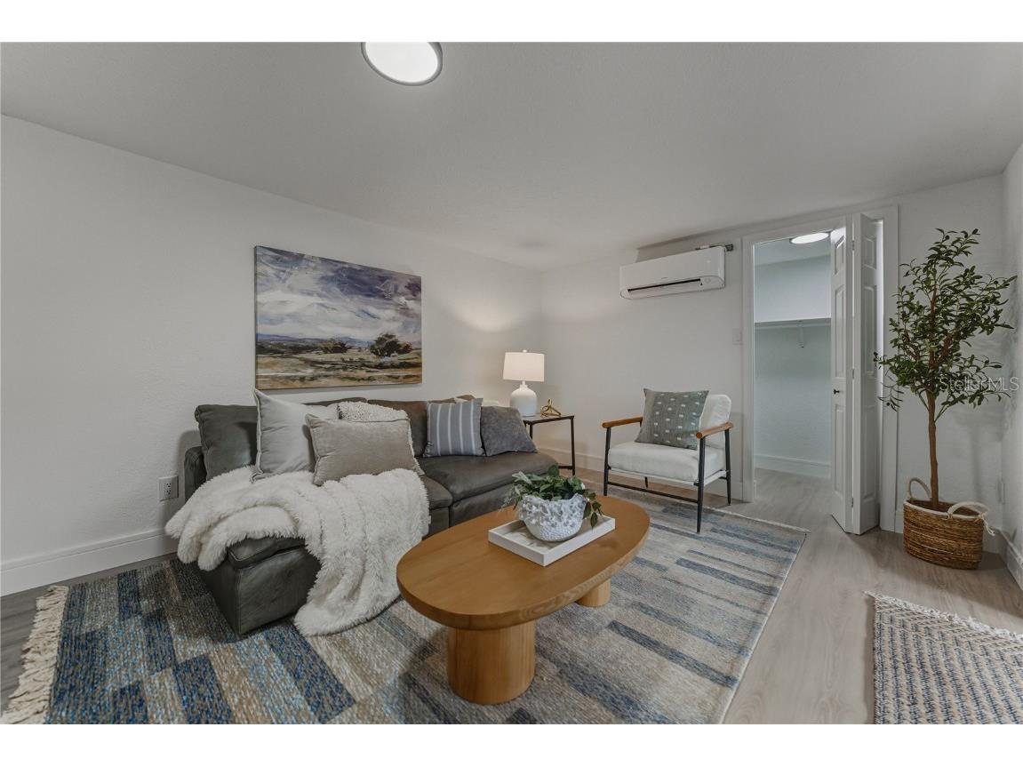 4105 W Bay Villa Avenue Tampa FL 33611 TB8459133 image33