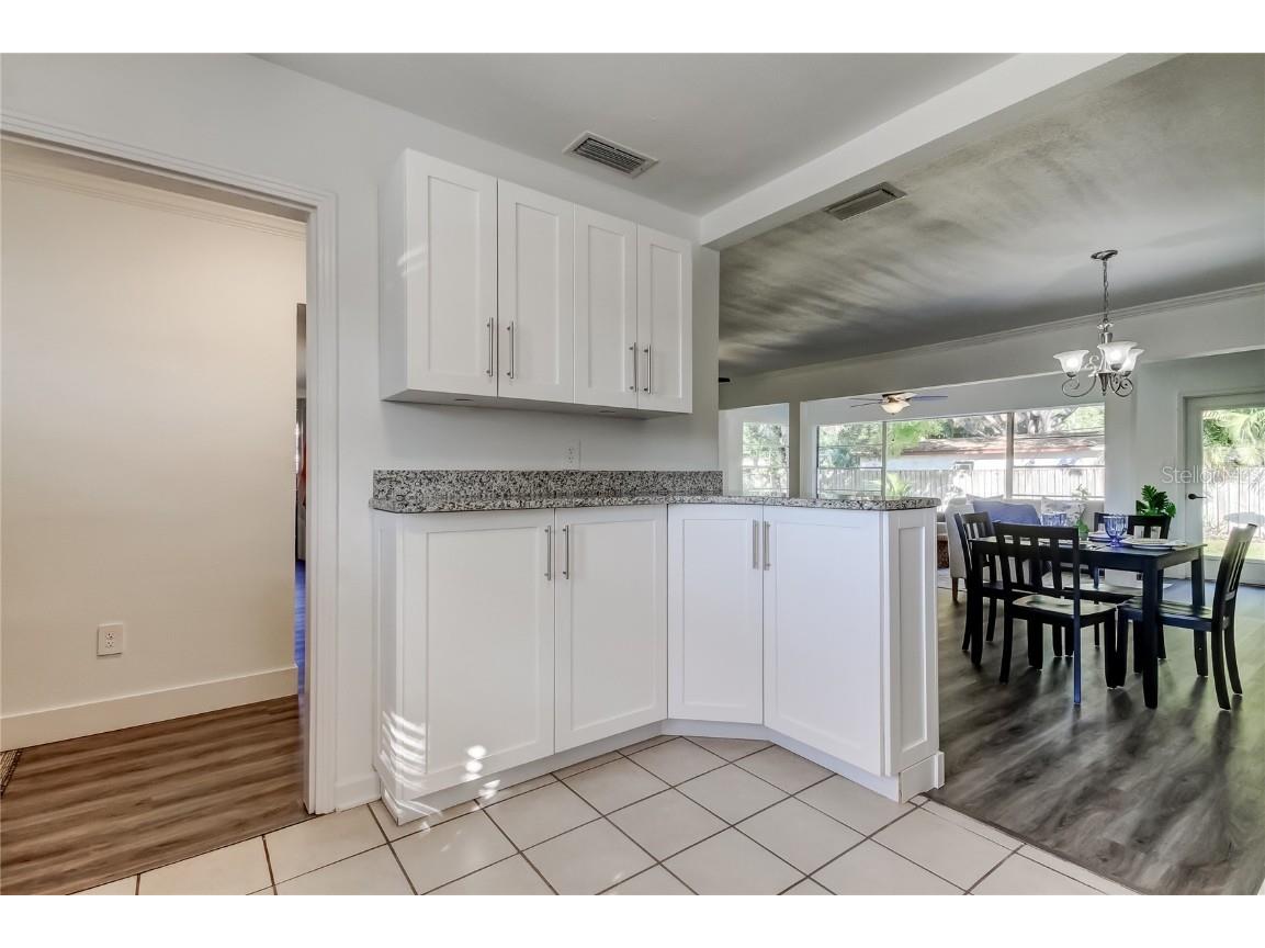 4105 W Oakellar Avenue Tampa FL 33611 TB8451385 image49