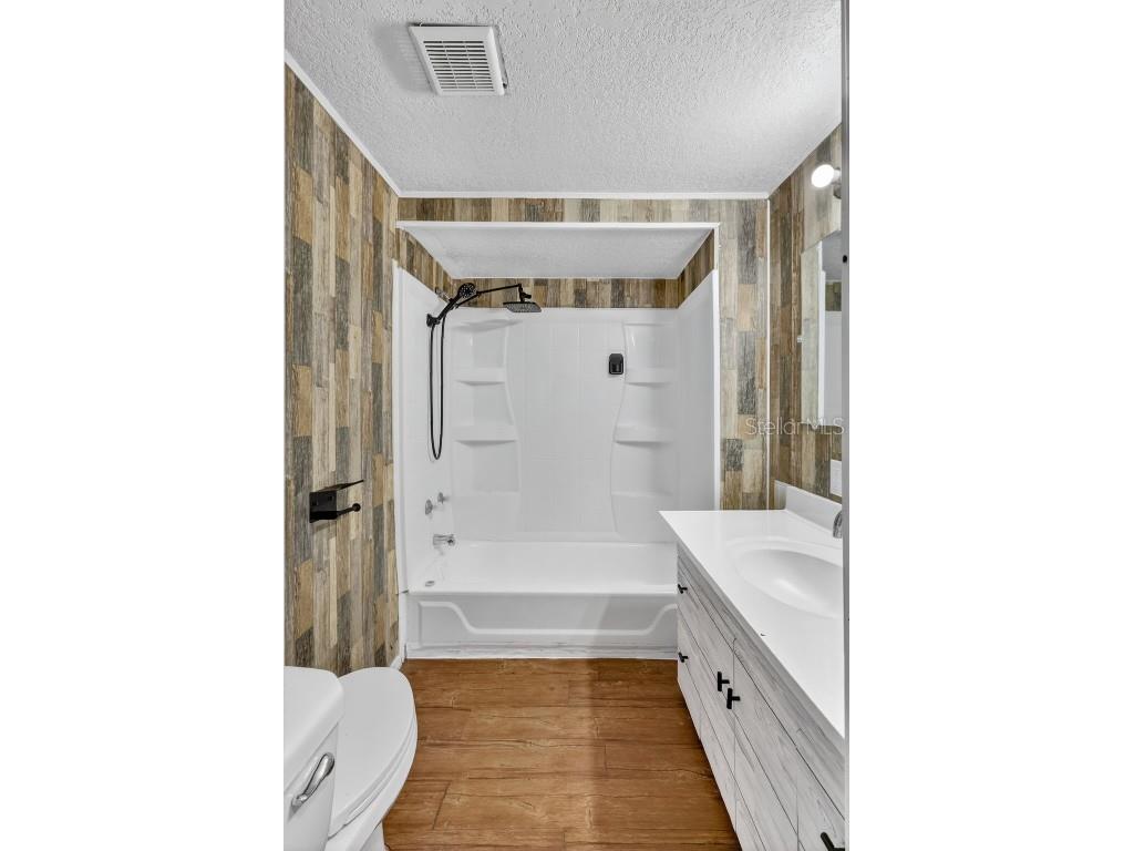 4106 56th Avenue N Saint Petersburg FL 33714 TB8433678 image28