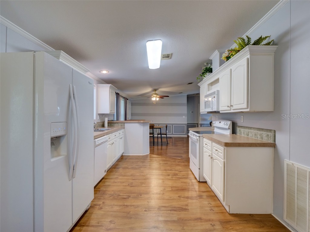 4106 Greenbluff Rd #824 Zellwood FL 32798 - COHEN AND GRASSMERE O6346526 image9