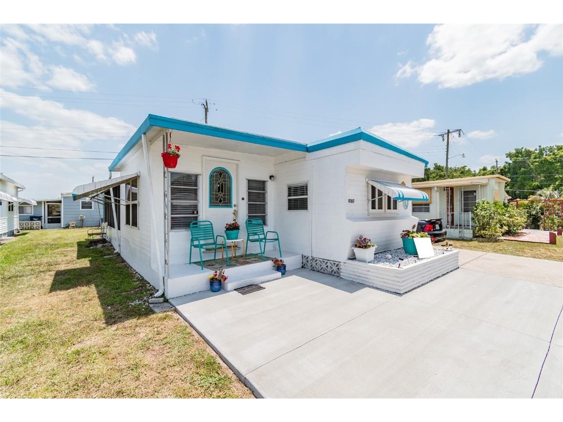 4107 12th Street Court E Ellenton FL 34222 A4577861 image1