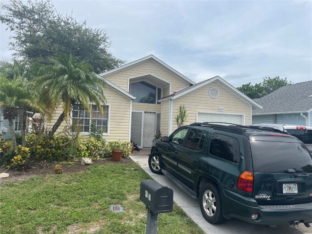 4107 37th Street Court W Bradenton FL 34205 A4584014 image1