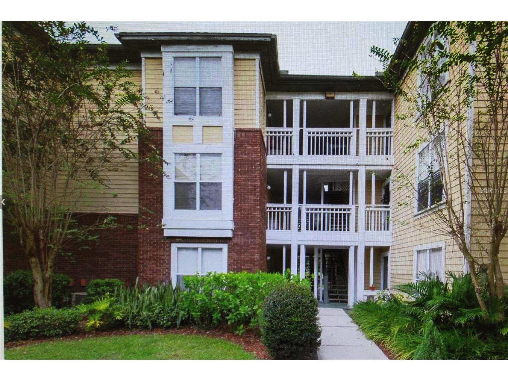 4107 Chatham Oak Court #307 Tampa FL 33624 TB8482848 image1