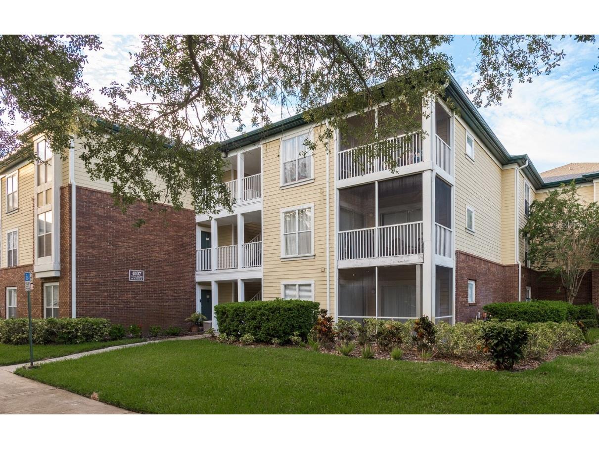 4107 Chatham Oak Court #313 Tampa FL 33624 U8216963 image1