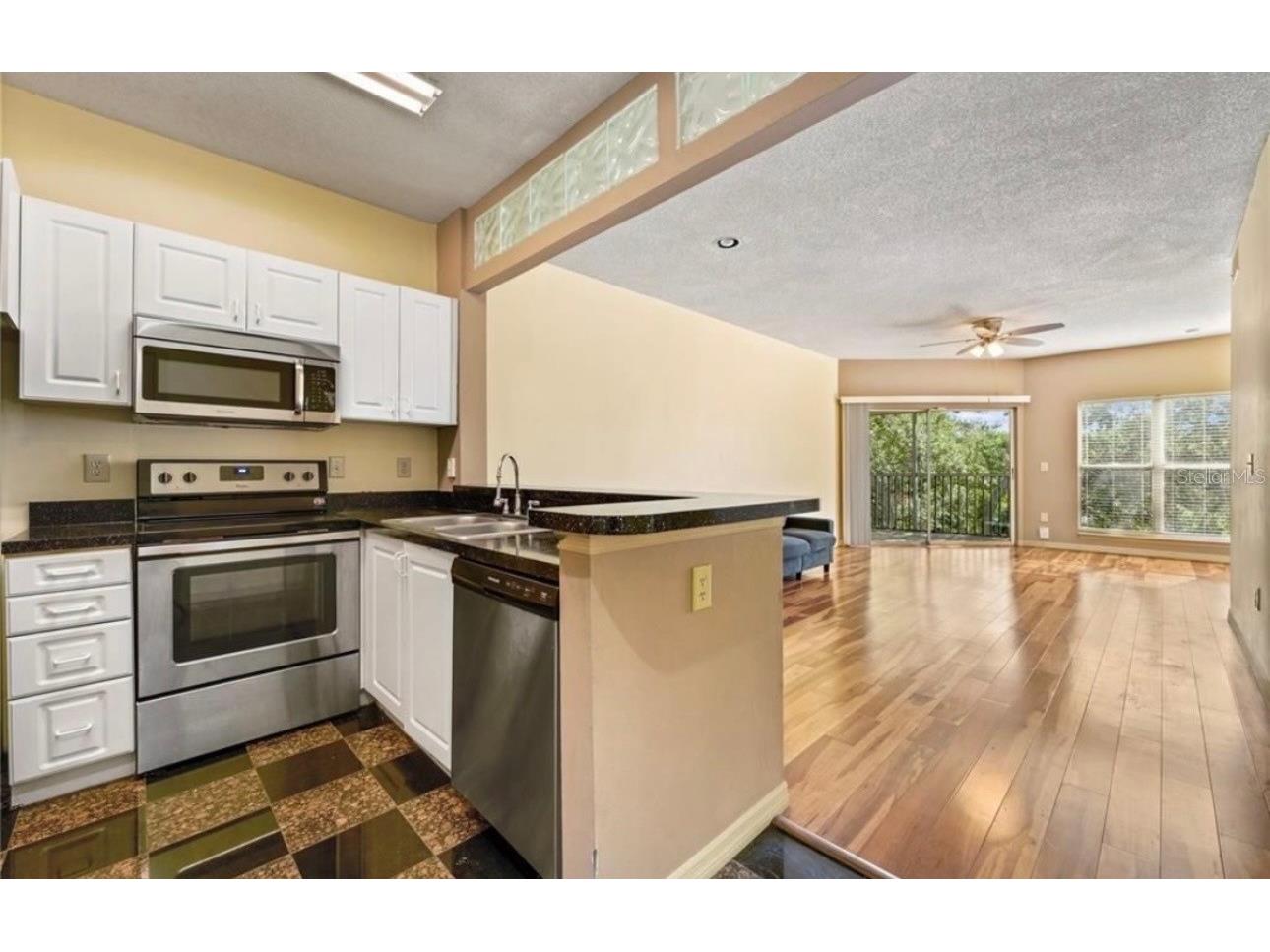 4107 Chatham Oak Court #326 Tampa FL 33624 GC541967 image3