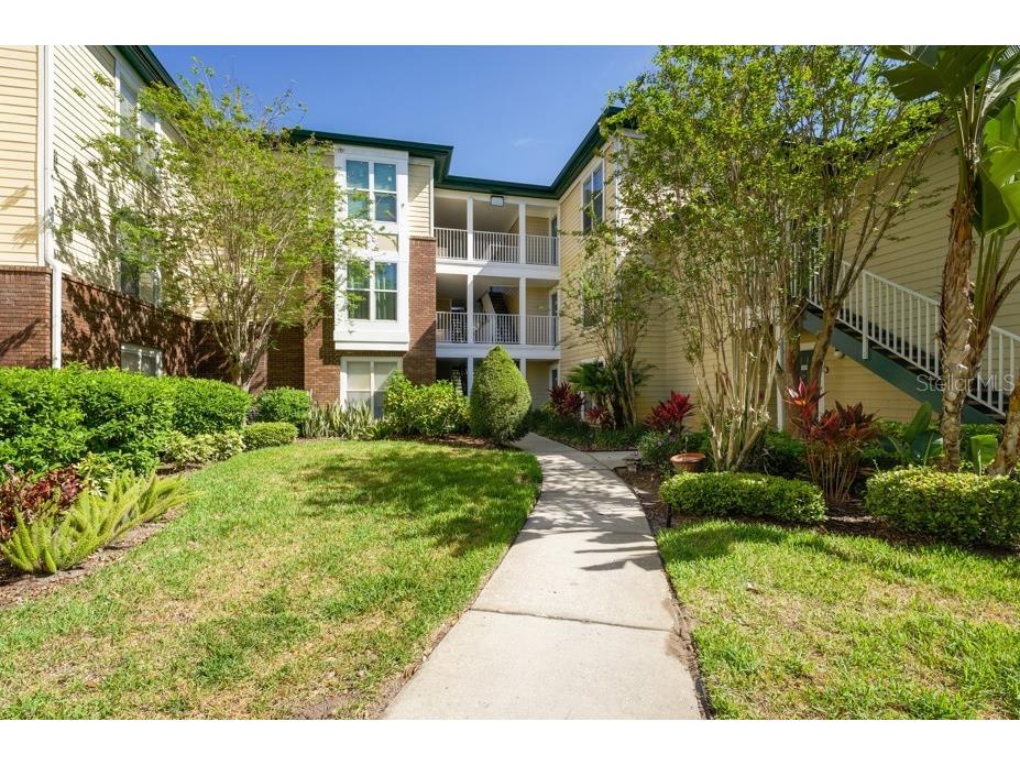 4107 Chatham Oak Court #326 Tampa FL 33624 TB8493862 image1