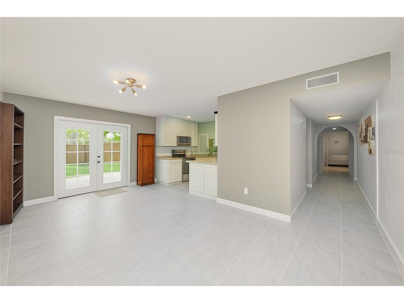 4107 Hudson Way Tampa FL 33618 TB8513672 image11