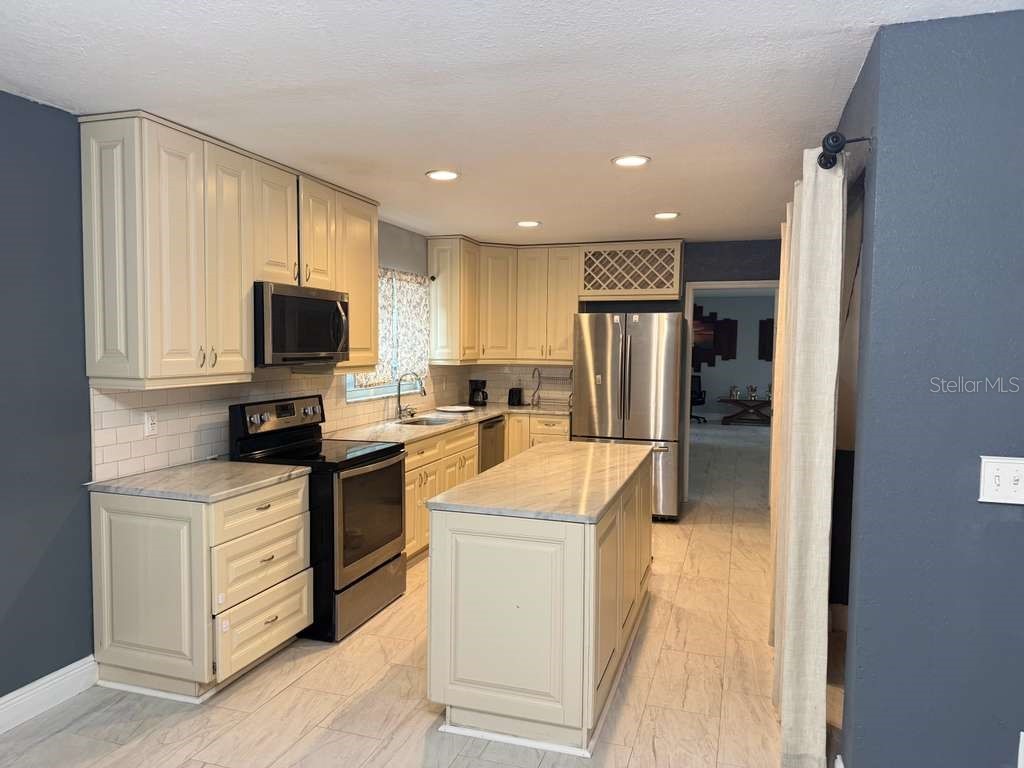 4107 Hudson Way Tampa FL 33618 TB8513672 image4