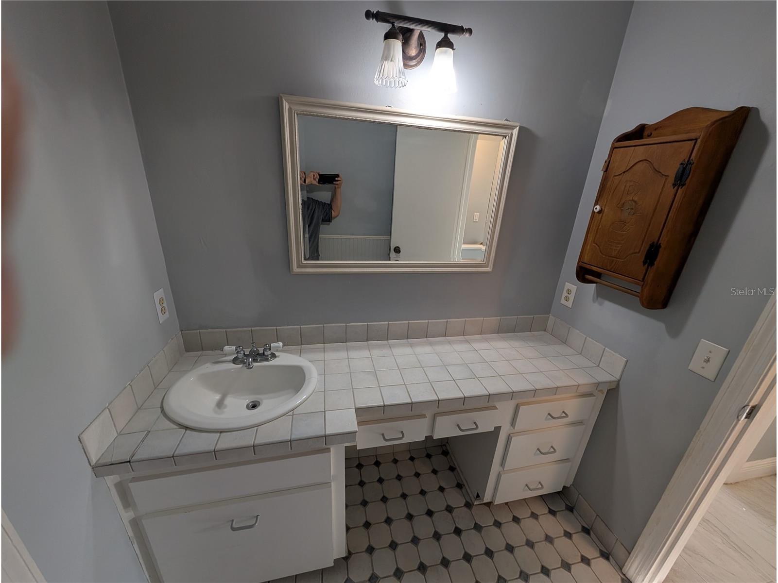 4107 Hudson Way Tampa FL 33618 TB8518369 image55