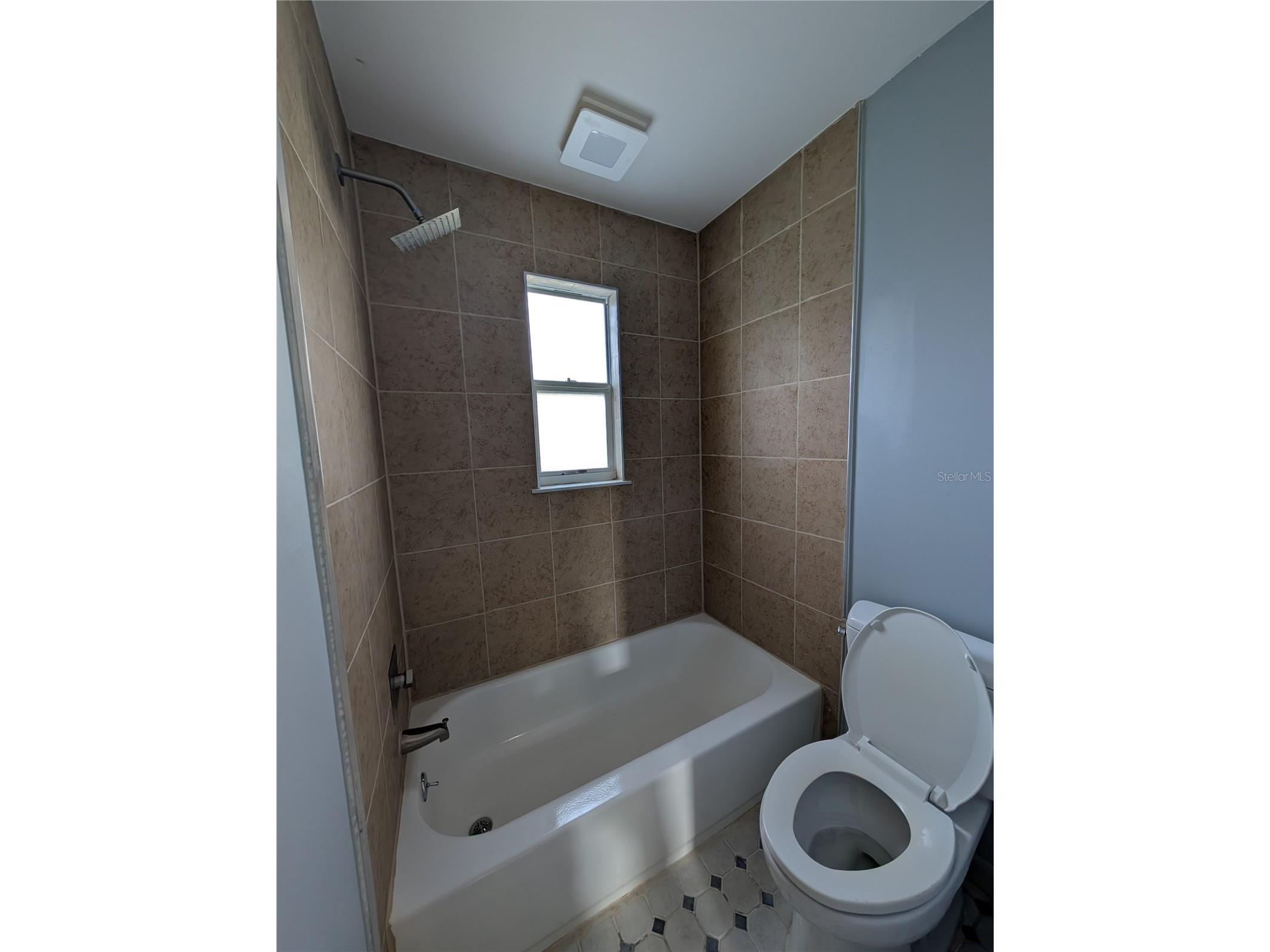 4107 Hudson Way Tampa FL 33618 TB8518369 image60