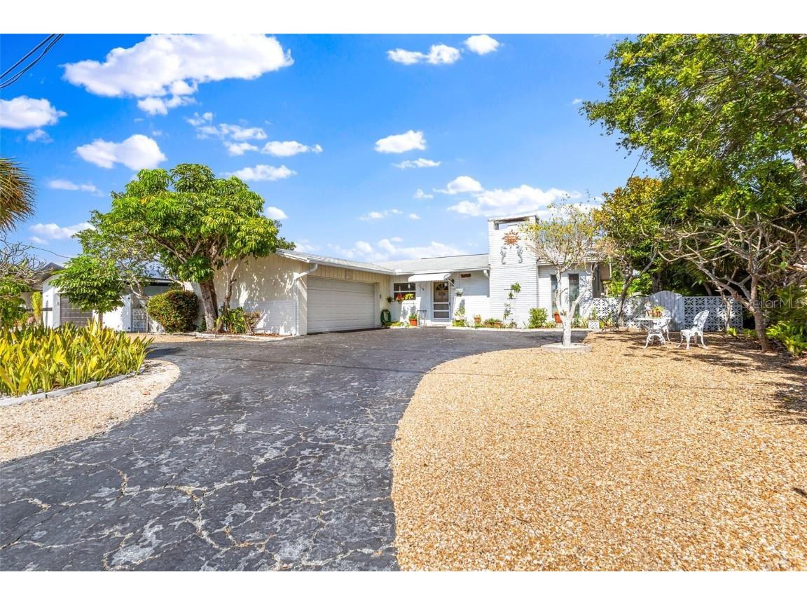 4107 Miller Drive Saint Pete Beach FL 33706 - BOCA CIEGA U8240756 image1