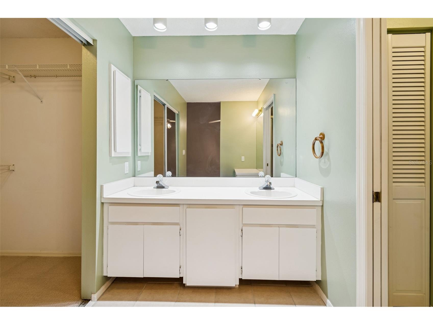 4108 Brentwood Park Circle Tampa FL 33624 TB8474206 image23