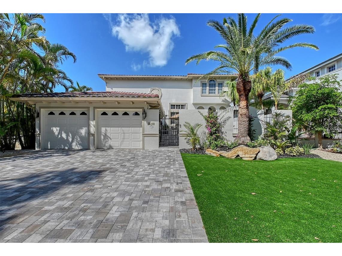 4108 Roberts Point Road Sarasota FL 34242 A4653708 image1