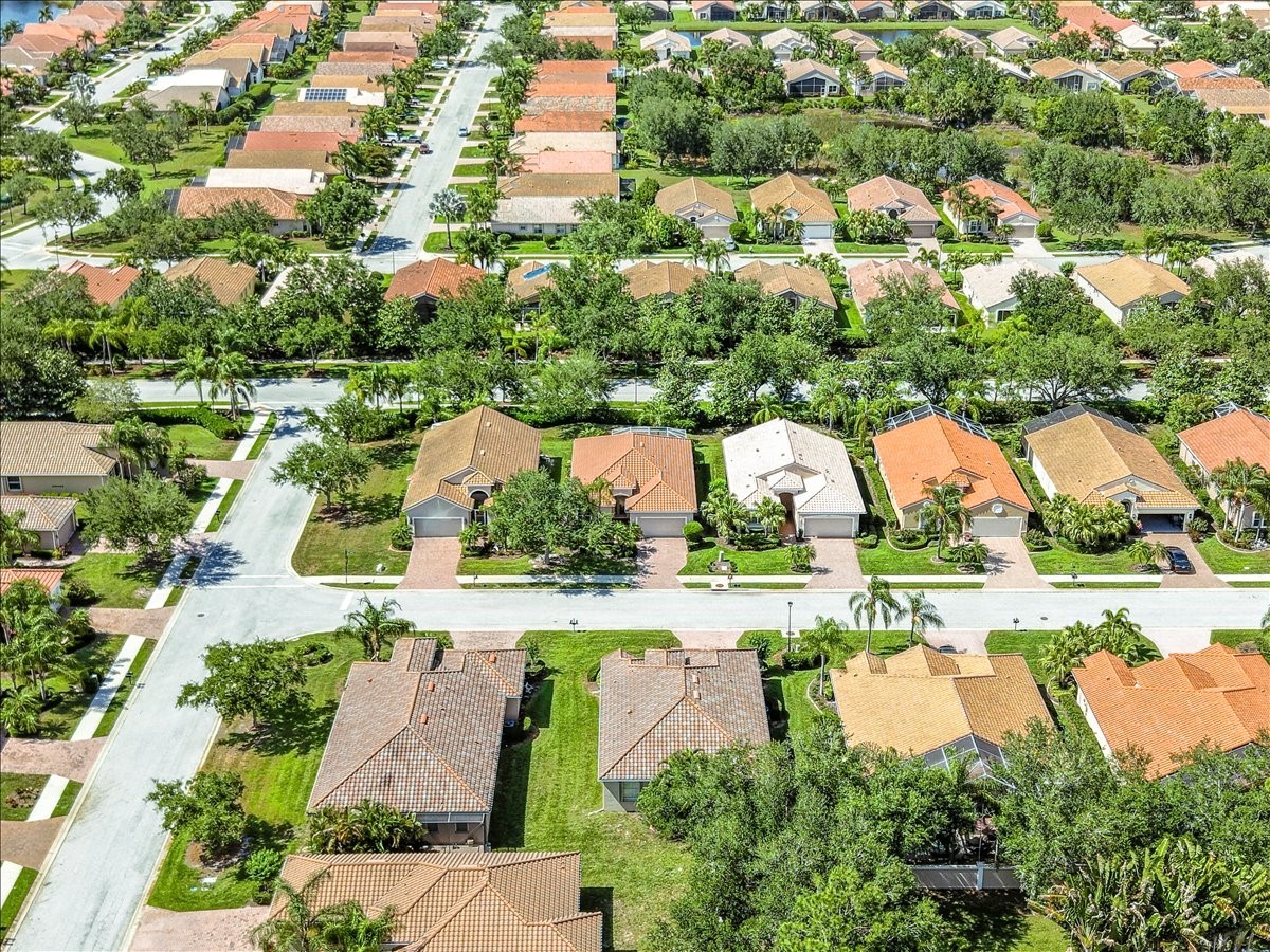 4109 66th Terrace E Sarasota FL 34243 A4693273 image5