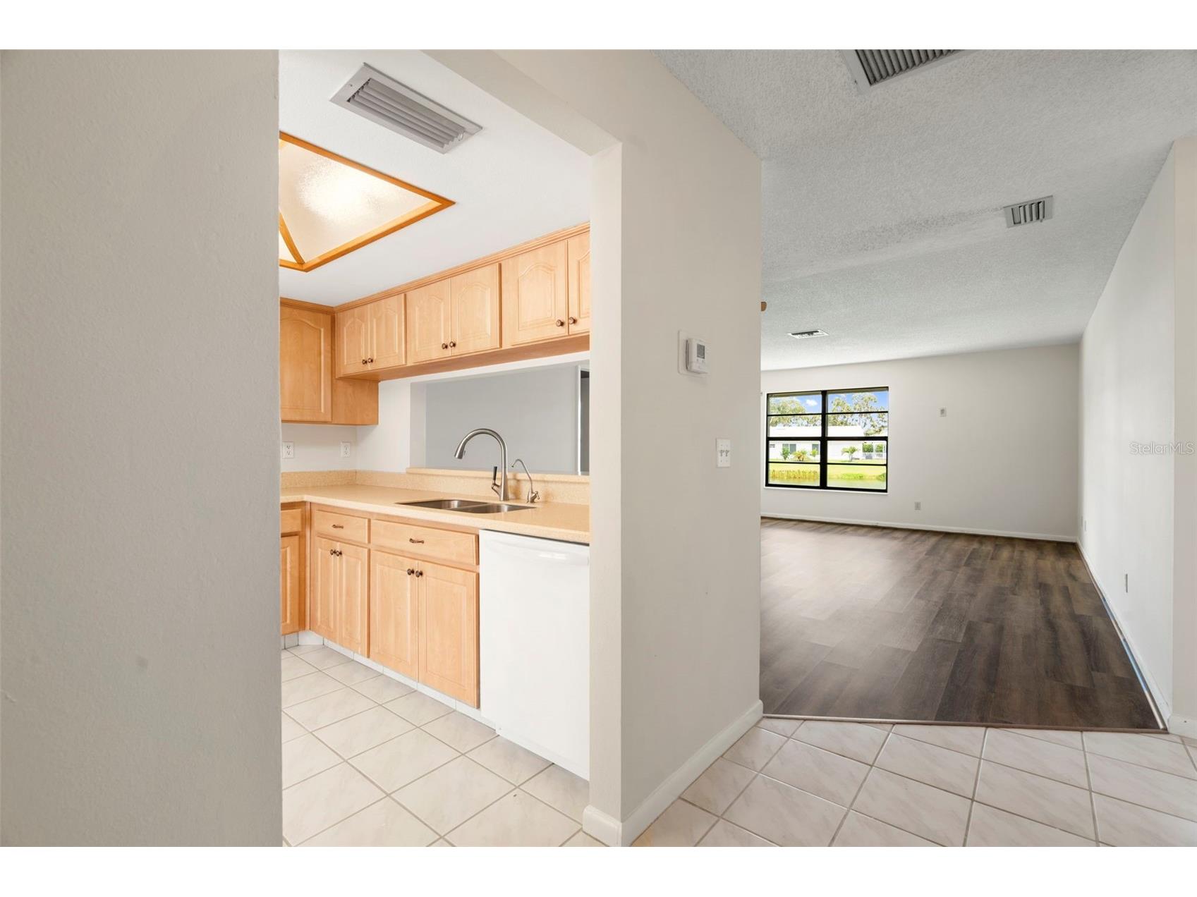 4109 89th Avenue N Pinellas Park FL 33782 TB8526078 image14