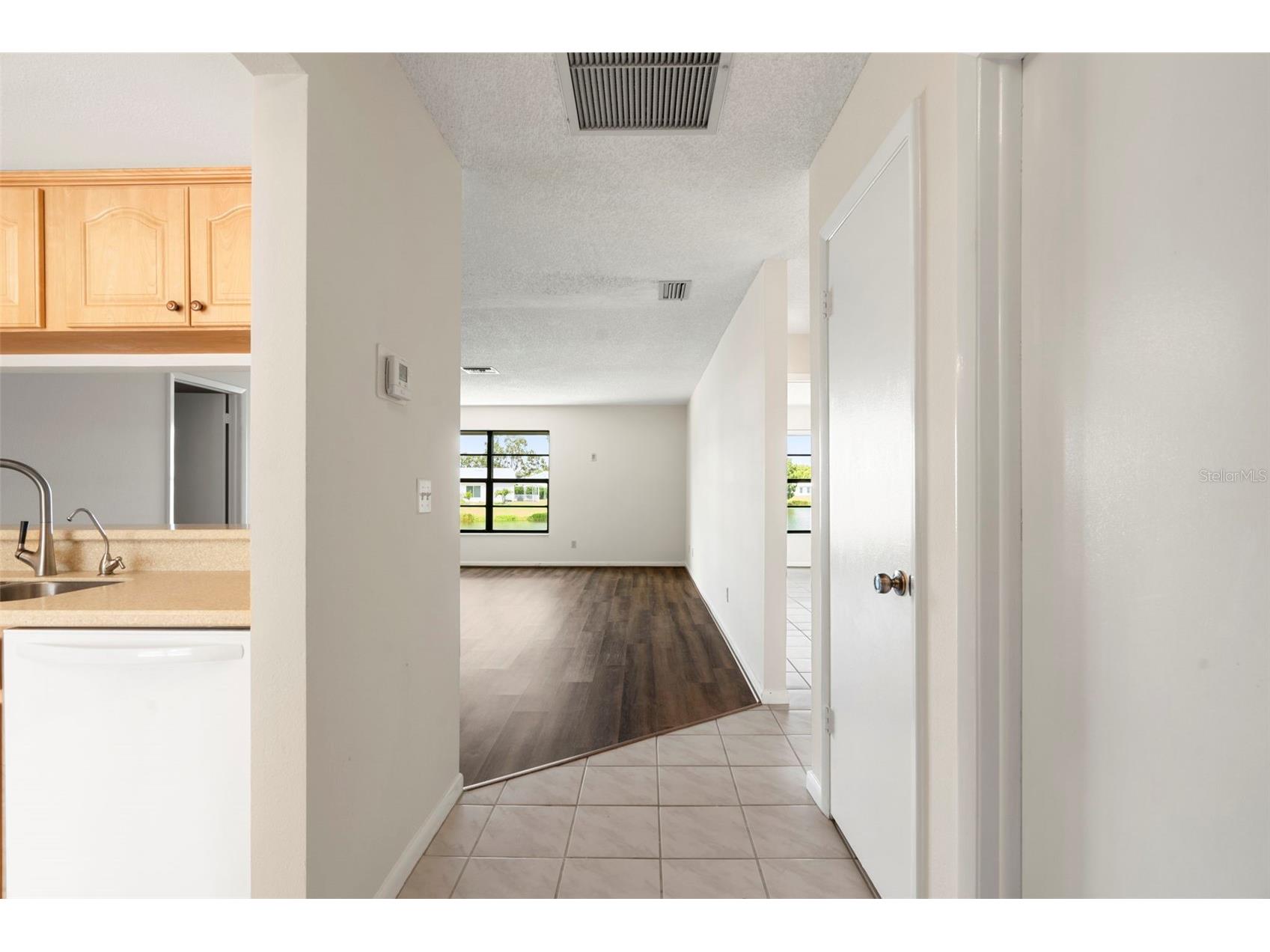 4109 89th Avenue N Pinellas Park FL 33782 TB8526078 image15