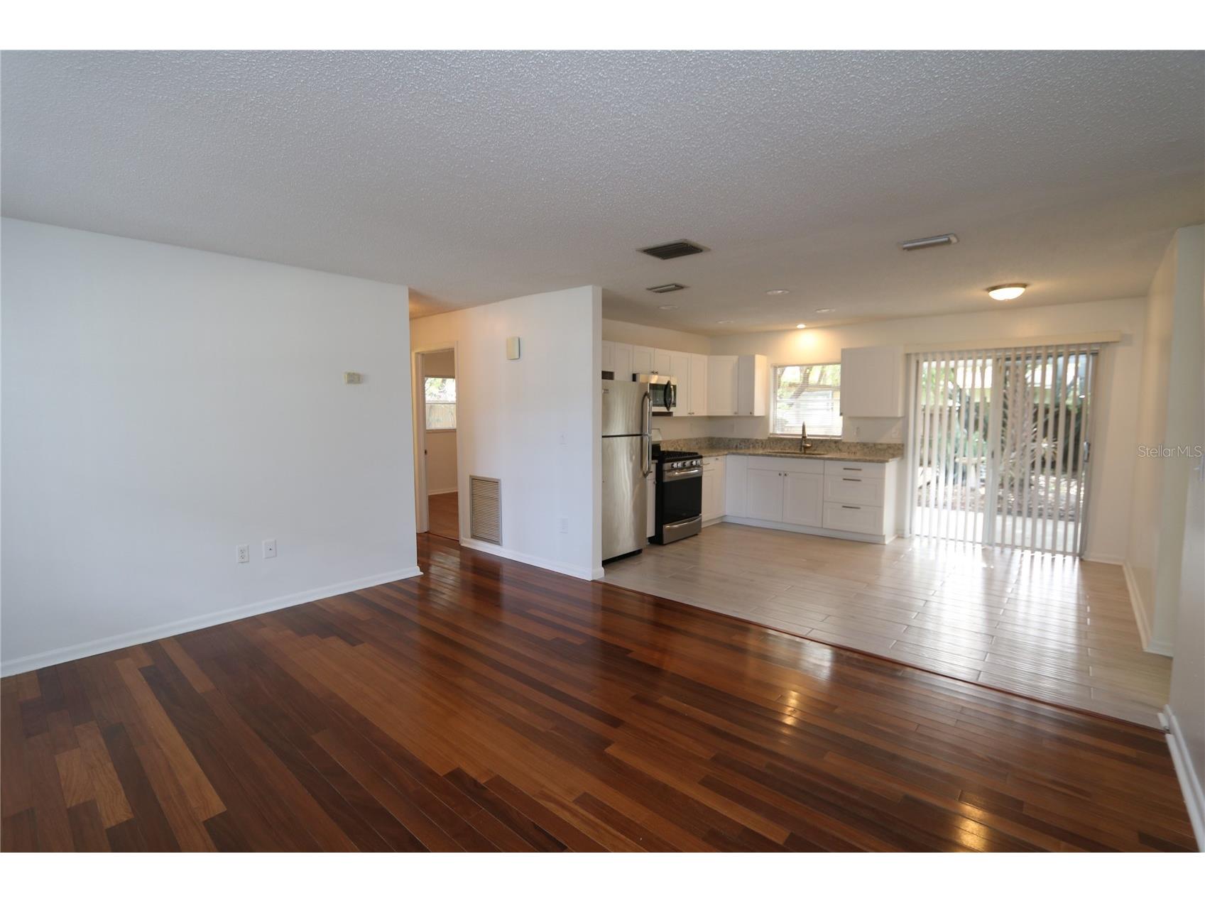 4109 E 99th Avenue Tampa FL 33617 TB8506136 image3