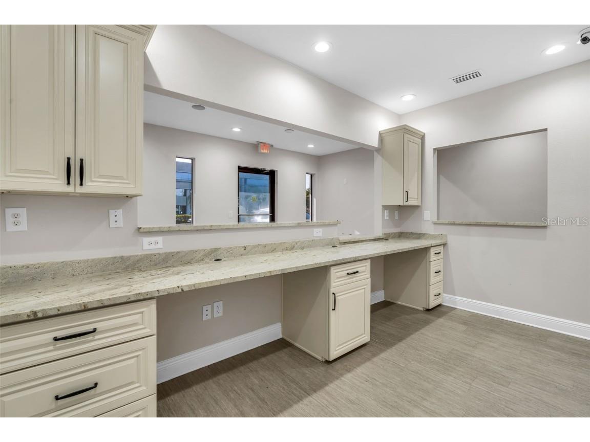 4109 N Armenia Avenue Tampa FL 33607 TB8390923 image17