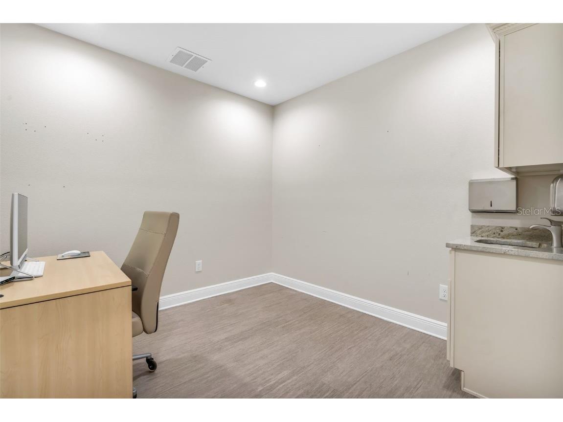 4109 N Armenia Avenue Tampa FL 33607 TB8390923 image31