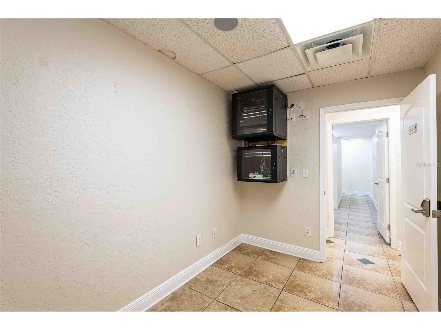 4109 N Armenia Tampa FL 33607 TB8495580 image20