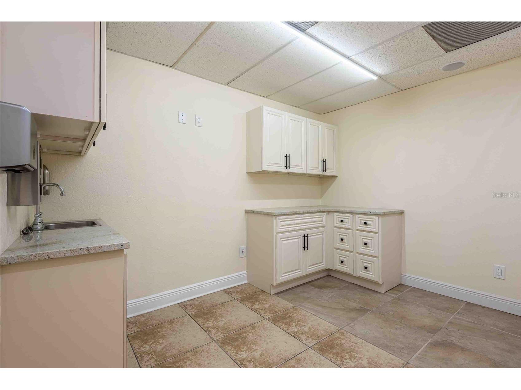 4109 N Armenia Tampa FL 33607 TB8495580 image23