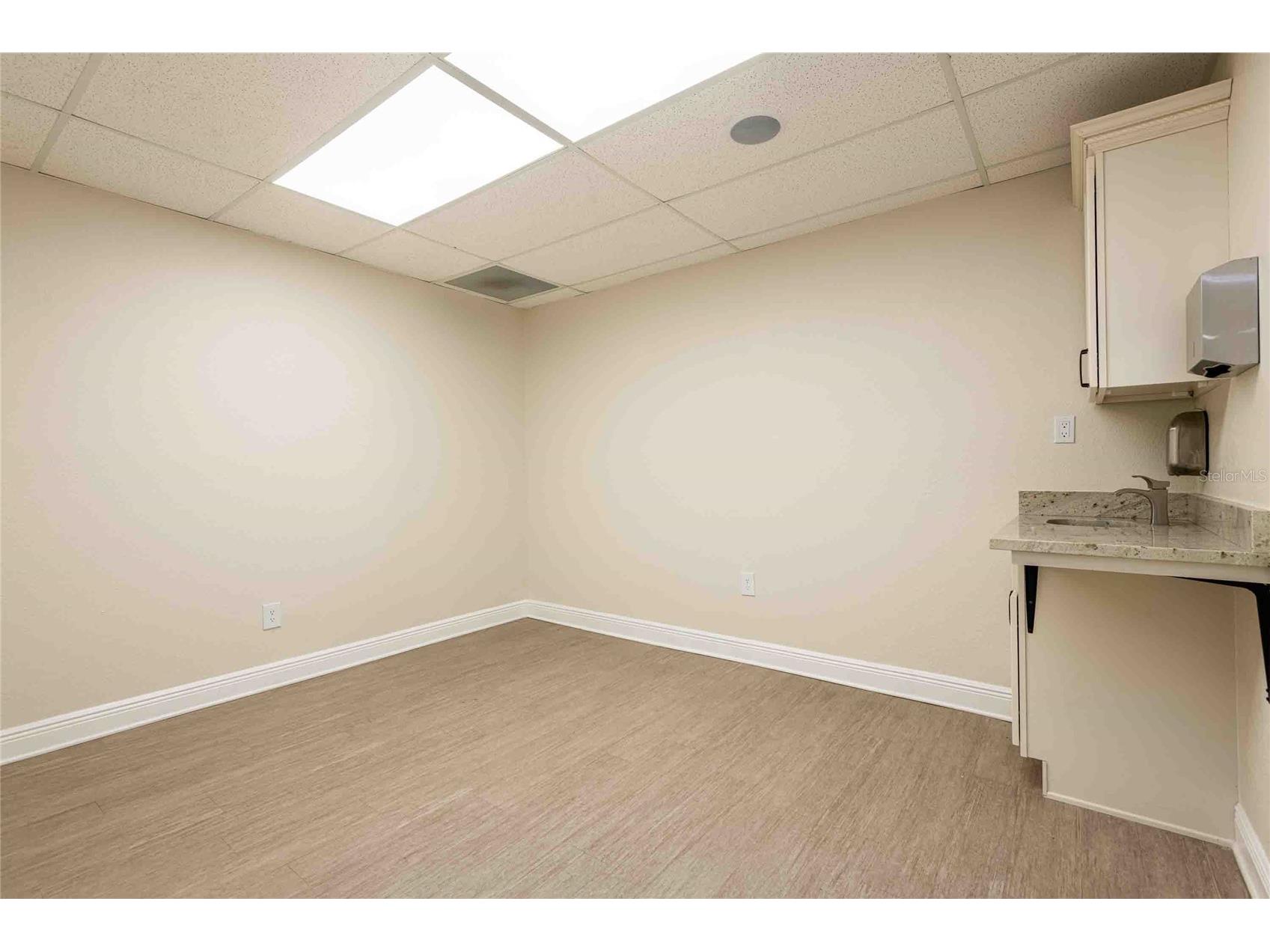 4109 N Armenia Tampa FL 33607 TB8495580 image25