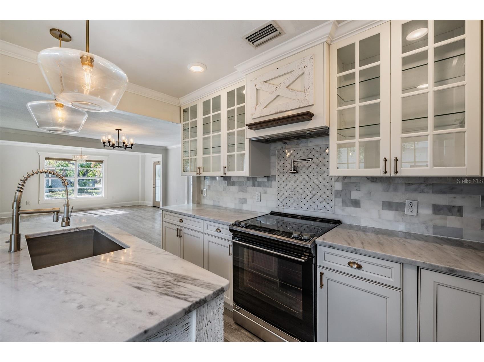 4109 N Seminole Avenue Tampa FL 33603 TB8500224 image20