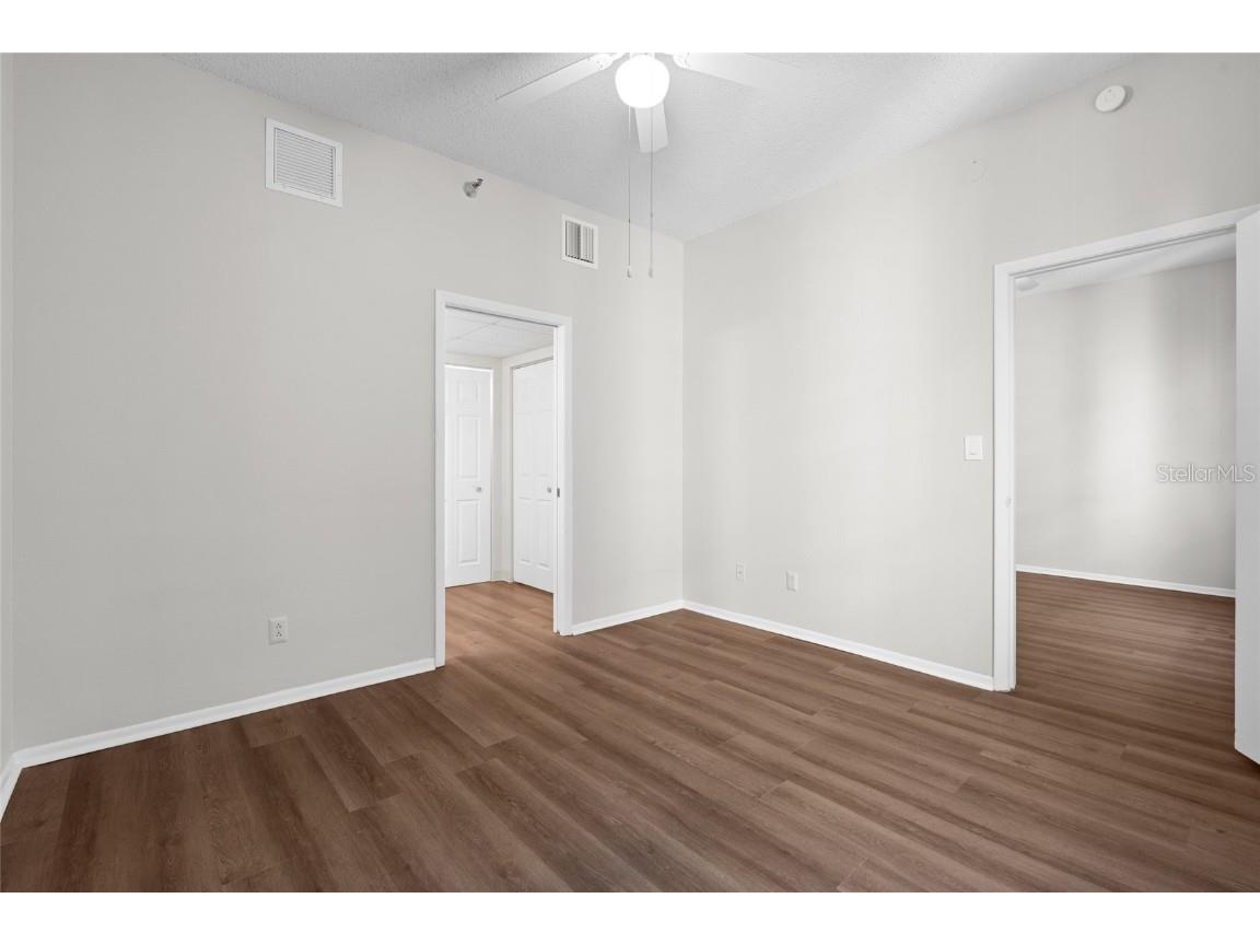 411 1st Avenue N #702 Saint Petersburg FL 33701 TB8446599 image12