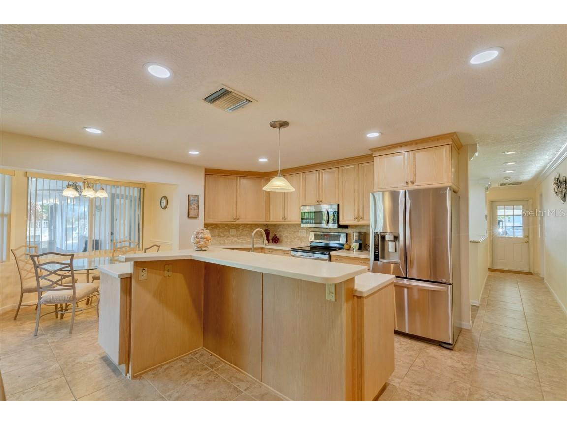 411 Belle Isle Avenue Belleair Beach FL 33786 TB8438769 image20