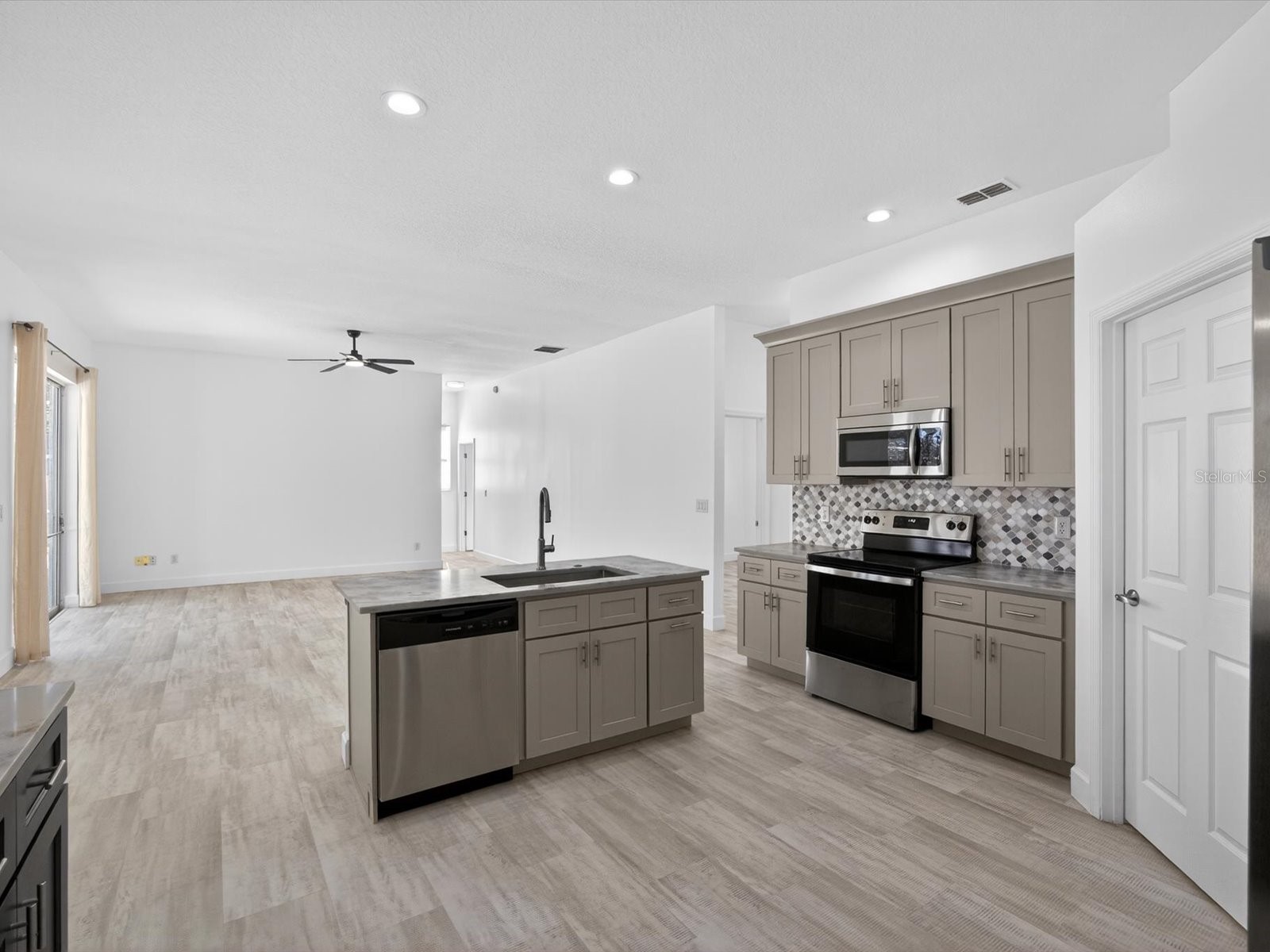 411 Boxwood Drive Davenport FL 33837 O6375912 image4